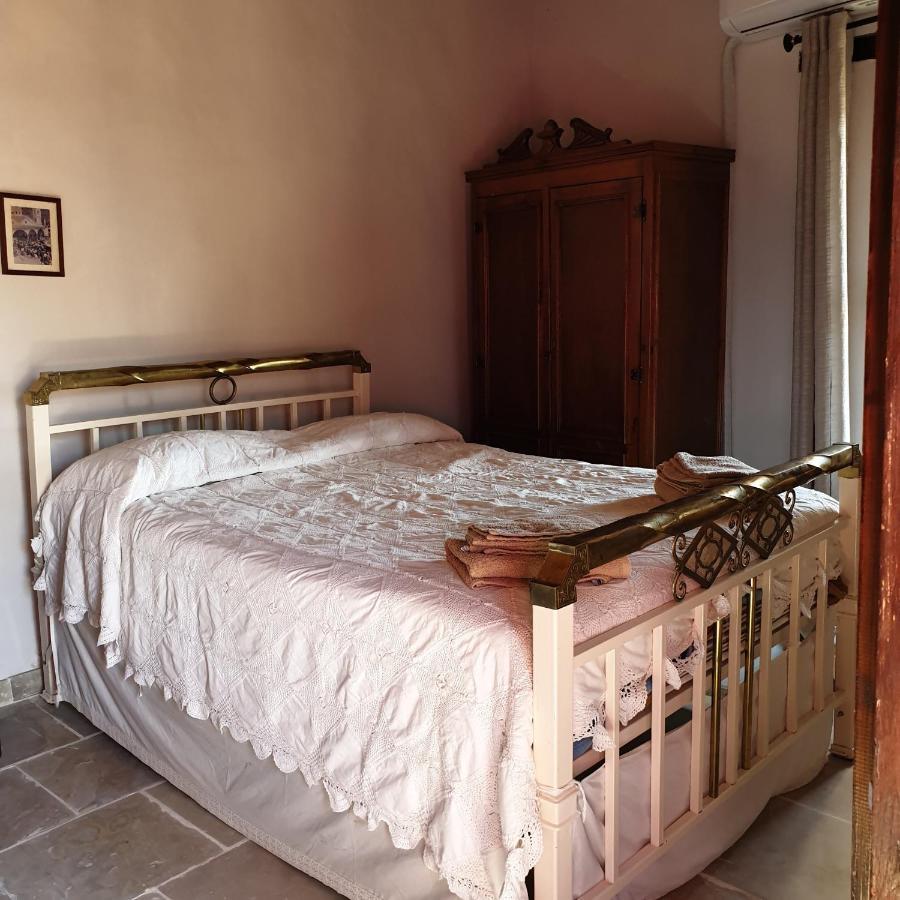 Vasilopoulos House Tochni Bagian luar foto