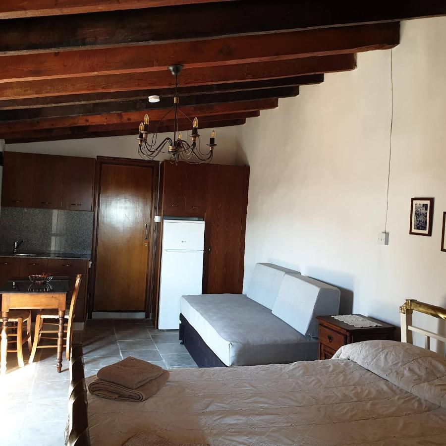 Vasilopoulos House Tochni Bagian luar foto
