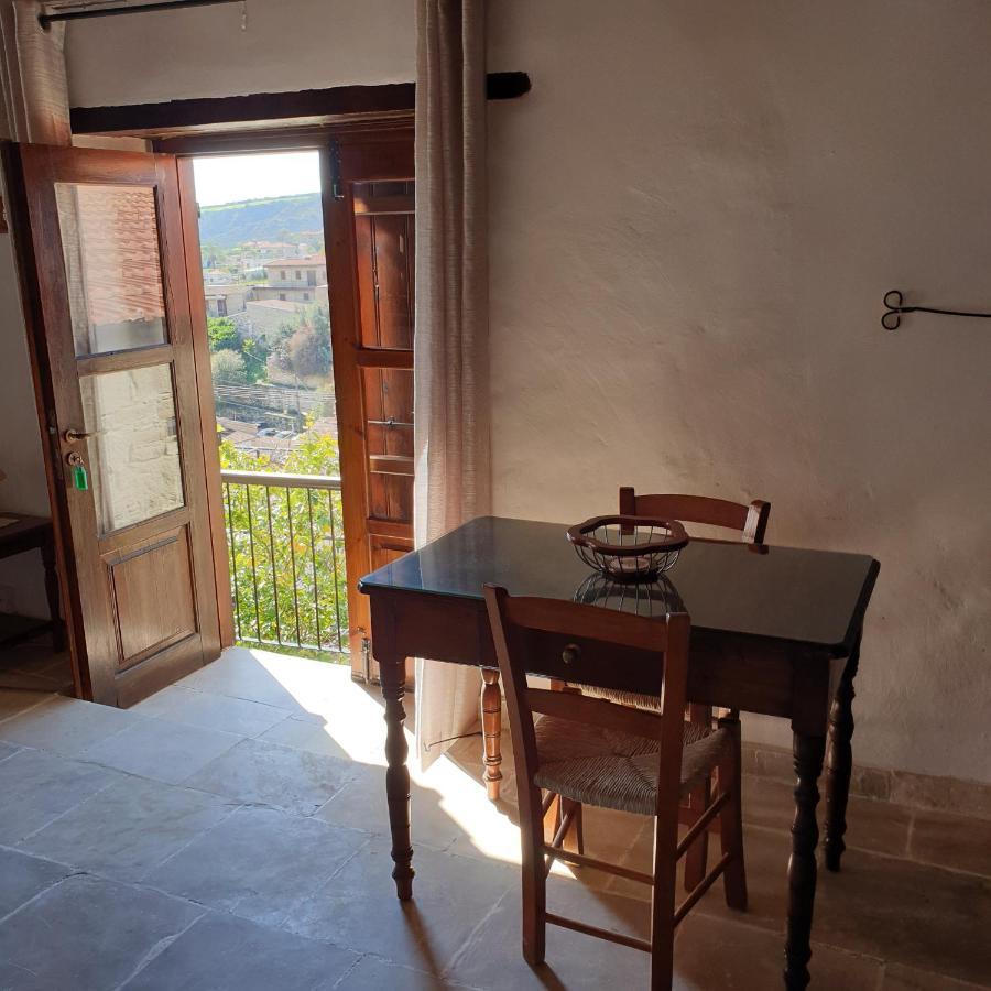 Vasilopoulos House Tochni Bagian luar foto