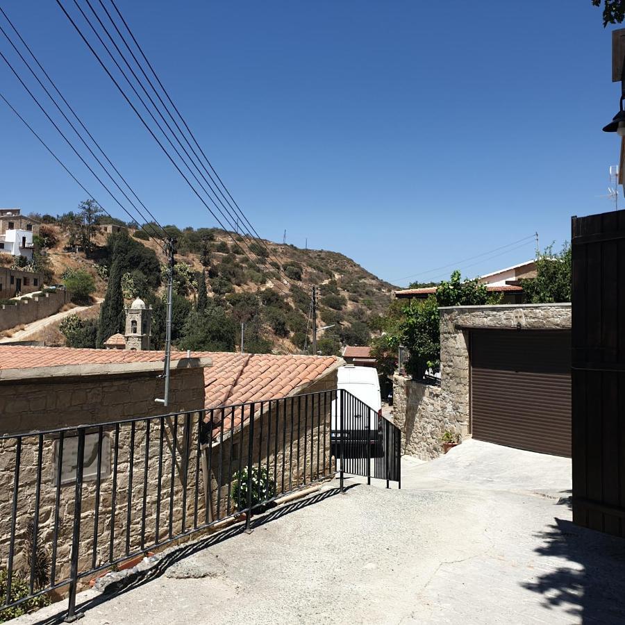 Vasilopoulos House Tochni Bagian luar foto