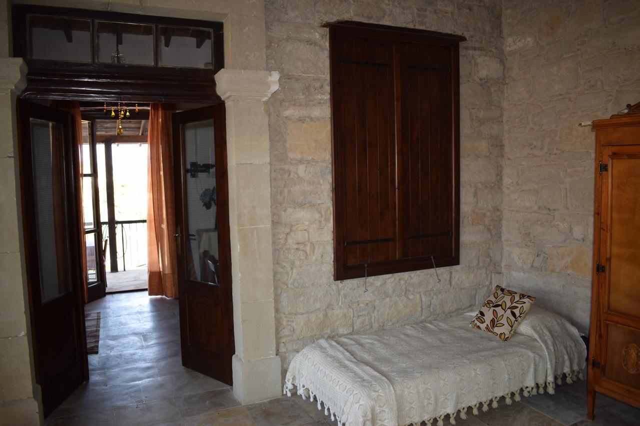 Vasilopoulos House Tochni Bagian luar foto