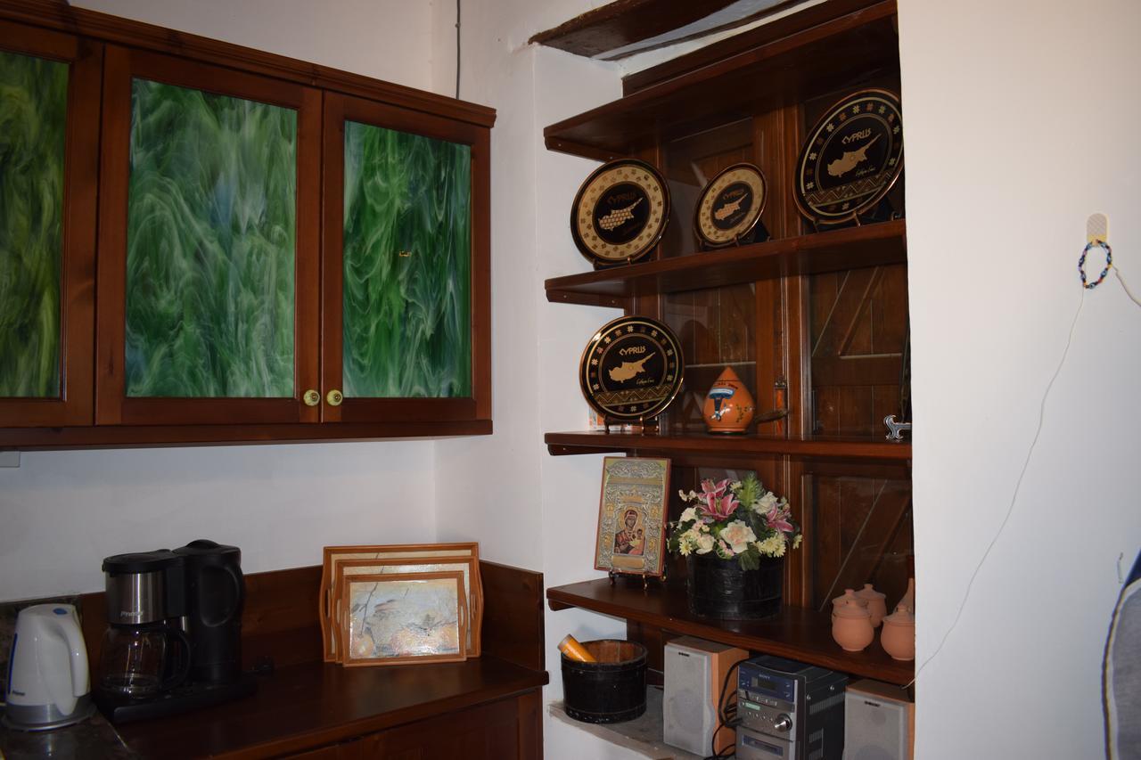 Vasilopoulos House Tochni Bagian luar foto